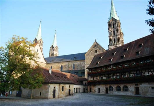 移民人數(shù)上升，現(xiàn)已居排名第二